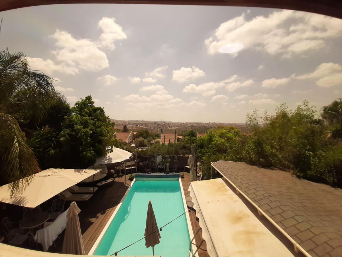 צימר בגליל אביב בבקתה Buitenkant foto